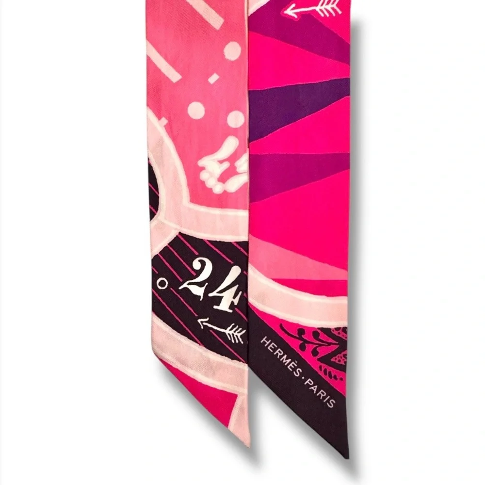 💕HERMES Silk Twilly Ribbon Scarf "Jeu de Soie Uniforme" • Rose Vif, Noir, Rose - Picture 6 of 15